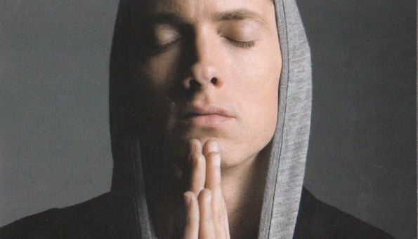 eminem recovery album art. UPDATE: Eminem#39;s #39;Recovery#39;